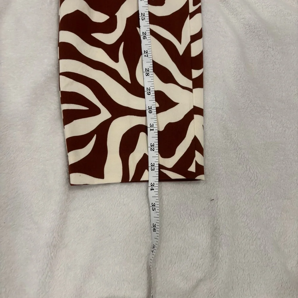 SPANX Cream and Brown Patterned Printed Pull-On Pants – Size M/M Petite - Picture 6 of 8